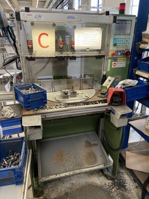 1 Nietmaschine FMW NE213 324 mit Steuerung, Drehtisch, Mini-PC Lenovo (ohne Festplatte)